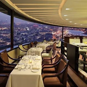 Hyatt Regency Deira 5*, Dubai United Arab Emirates