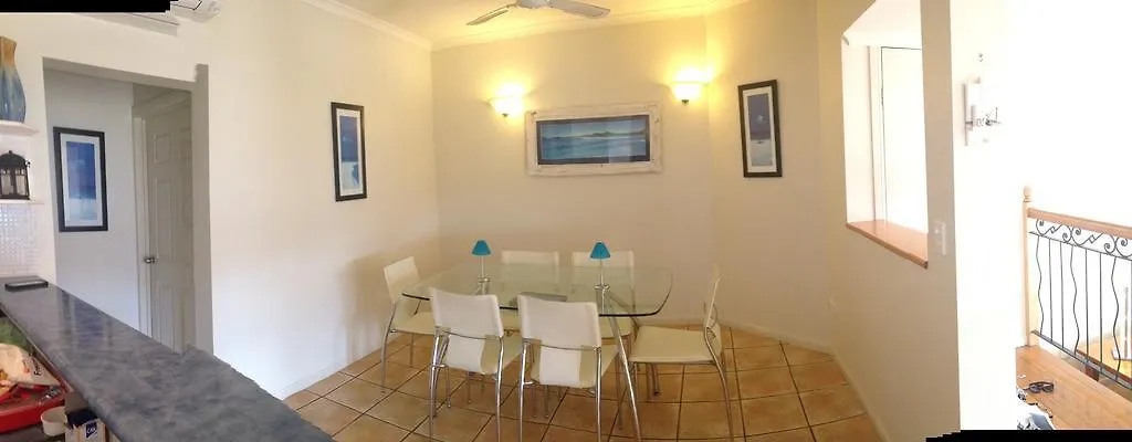 Sea Star Apartments Airlie Beach 4*,  Australie