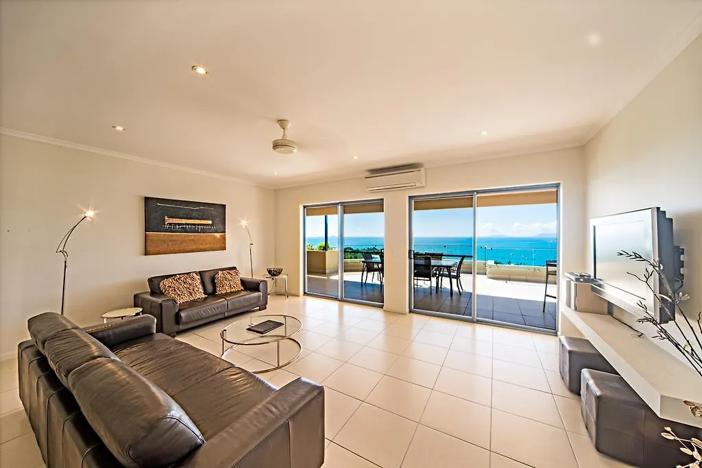 Sea Star Apartments Airlie Beach 4*,
